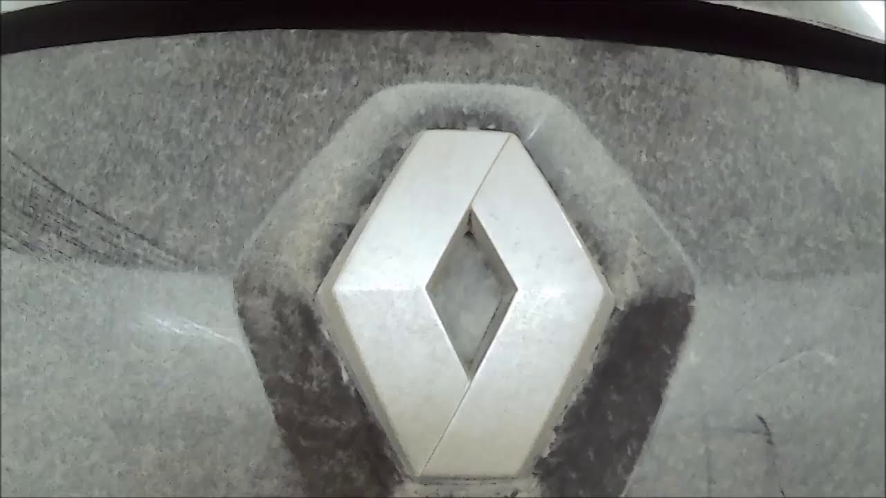 Renault Fluence удар в перед. бампер 1я часть.