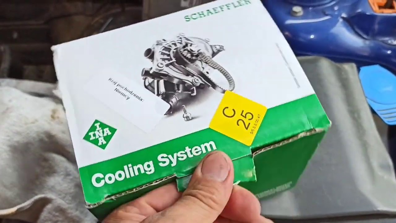 Škoda Fabia 1.2 HTP - výměna vodní pumpy / water pump replacement