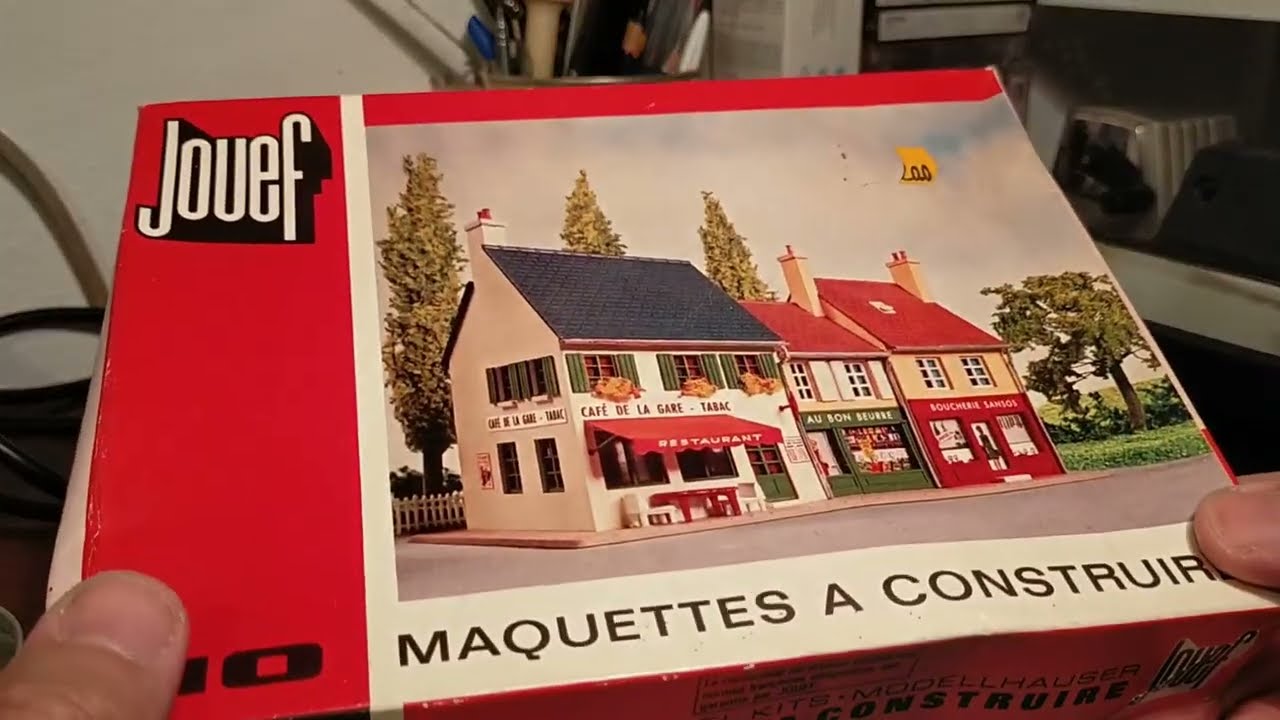 Jouef buildings with shops refurbishment Part 1