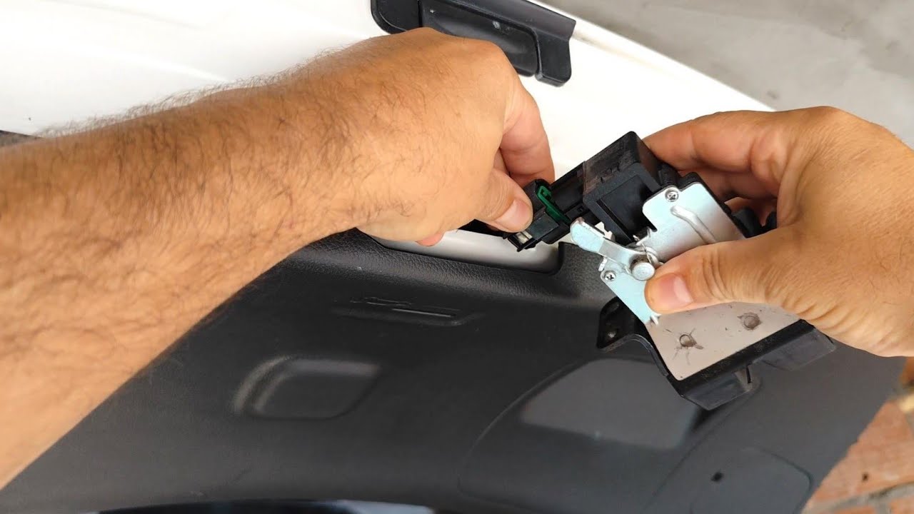 Sustituir cerradura del maletero paso a paso / Replace Tailgate Lock Hyundai i30 GD #idea #diy #car