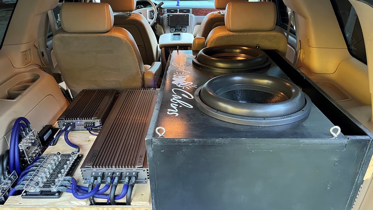 2 15" SUBWOOFERS TEAR UP THIS YUKON!