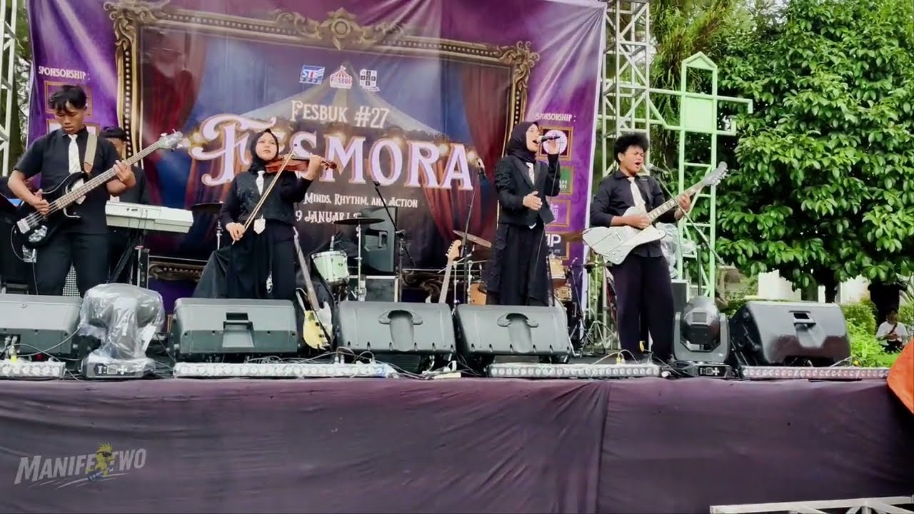 MANIFESTWO - Separuh Nafas @Dewa19  | live at STIE YKPN for FESMORA
