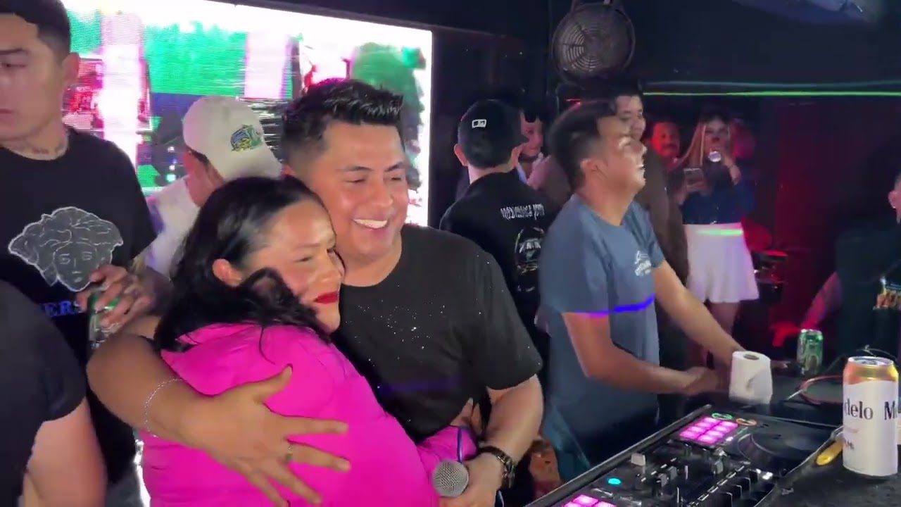 Lo más nuevo 2026 BAILANDO EN LA CIUDAD ❤️ éxito sonido famoso sabrosito sabrosito bailaleeee ❤️🔊🎵💯💯