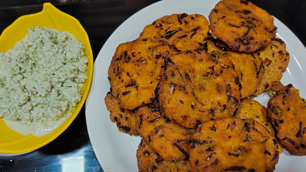 ಈ ಮೂರನ್ನು ಉಪಯೋಗಿಸಿ ಮಸಾಲ  ವಡಾ ತಯಾರಿಸಿ/using 3 ingredients prepare  masala vada recipe