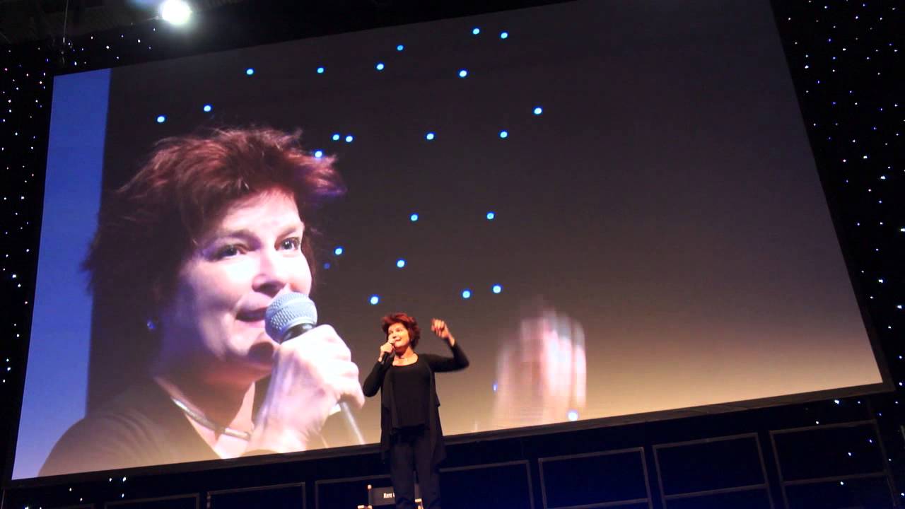 Kate Mulgrew @ Star Trek London 2012 - part 3