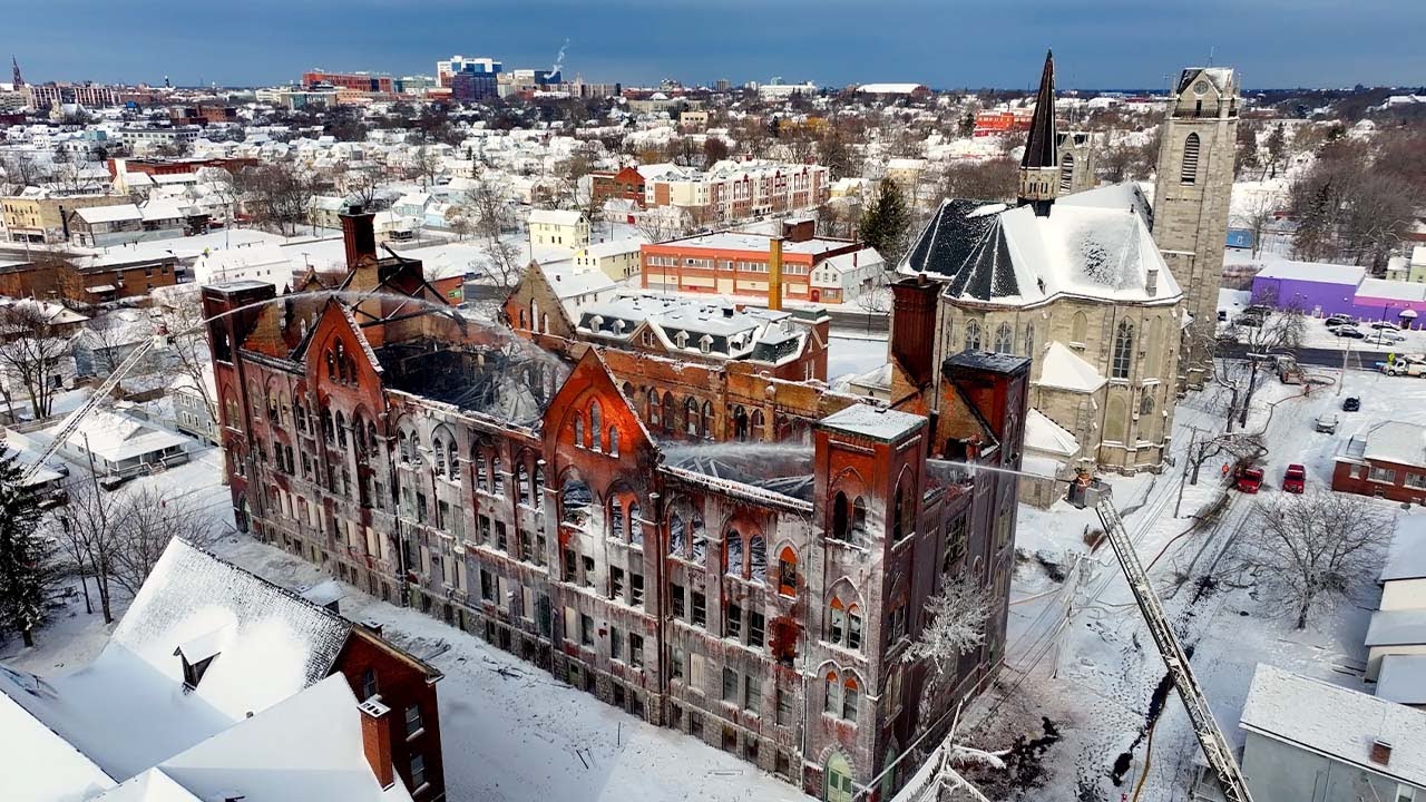 Crews battled frigid temps as they responded to 4-alarm fire in Buffalo