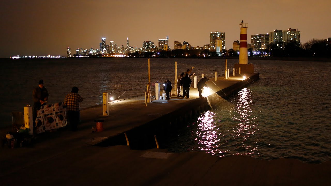 So Chicago: Smelting tradition parties on— without the smelt
