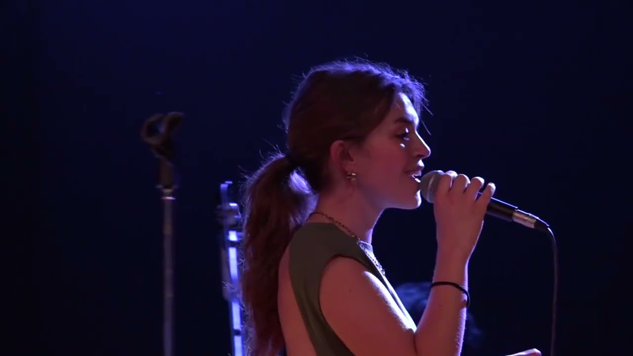 MADVILLE - Cosmic Girl (cover Jamiroquai) Benedetta, Federica, Flavio, Raul