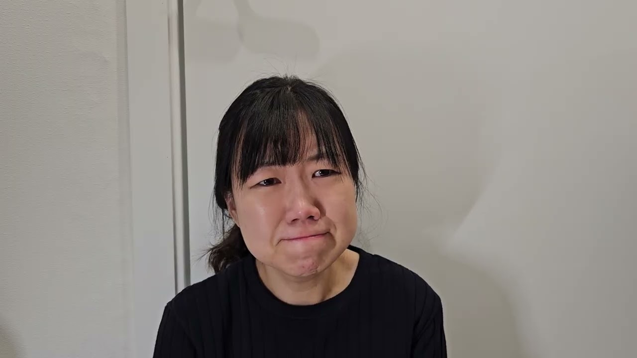 (독백) 아빠에 대한 원망과 슬픔을 엄마에게 쏟아내는 딸