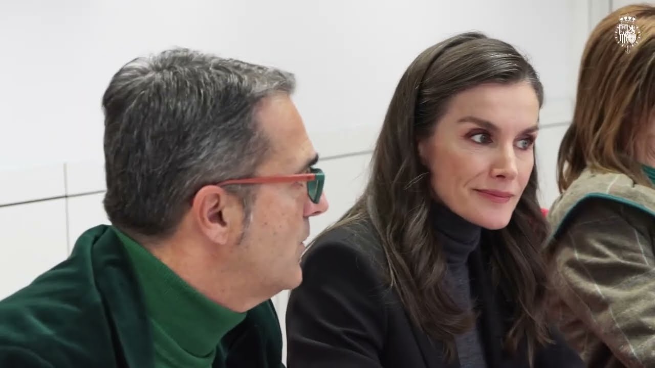 S.M. la Reina preside una reunión de trabajo con la Federación Española de Enfermedades Raras
