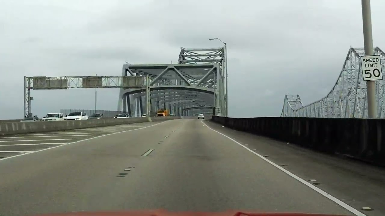 Crescent City Connection Bridge westbound/outbound (HOV Lanes)