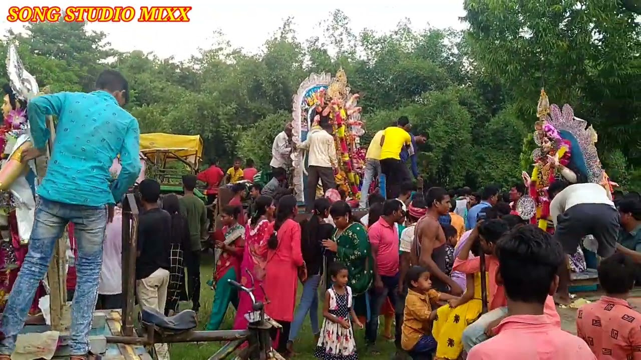 Bijaya Dashami_আলমপুর, মাধবডিহি_তে_দূর্গা ঠাকুর বিসর্জন_11