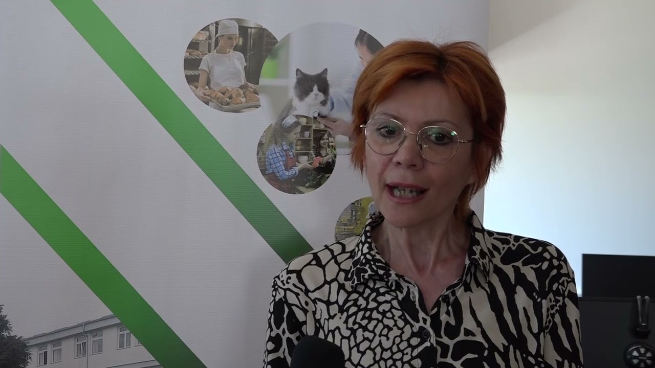 Dodela diploma u Poljoprivrednoj školi Ljubo Micić   HD   21 06 2022