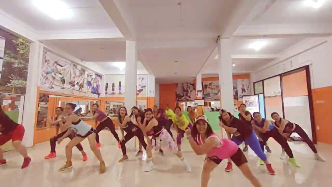 telephone zumba/lady gaga x beyonce/dance choreo/zumbafitness/zj nita erlita choreo/zin ratna bali