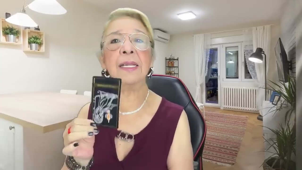 ESCORPIO! TIENE A A LGUIEN! PERO NO SABES COMO TE PIENSA! COMO SE NOTA SU TRISTEZA🥺😭😪