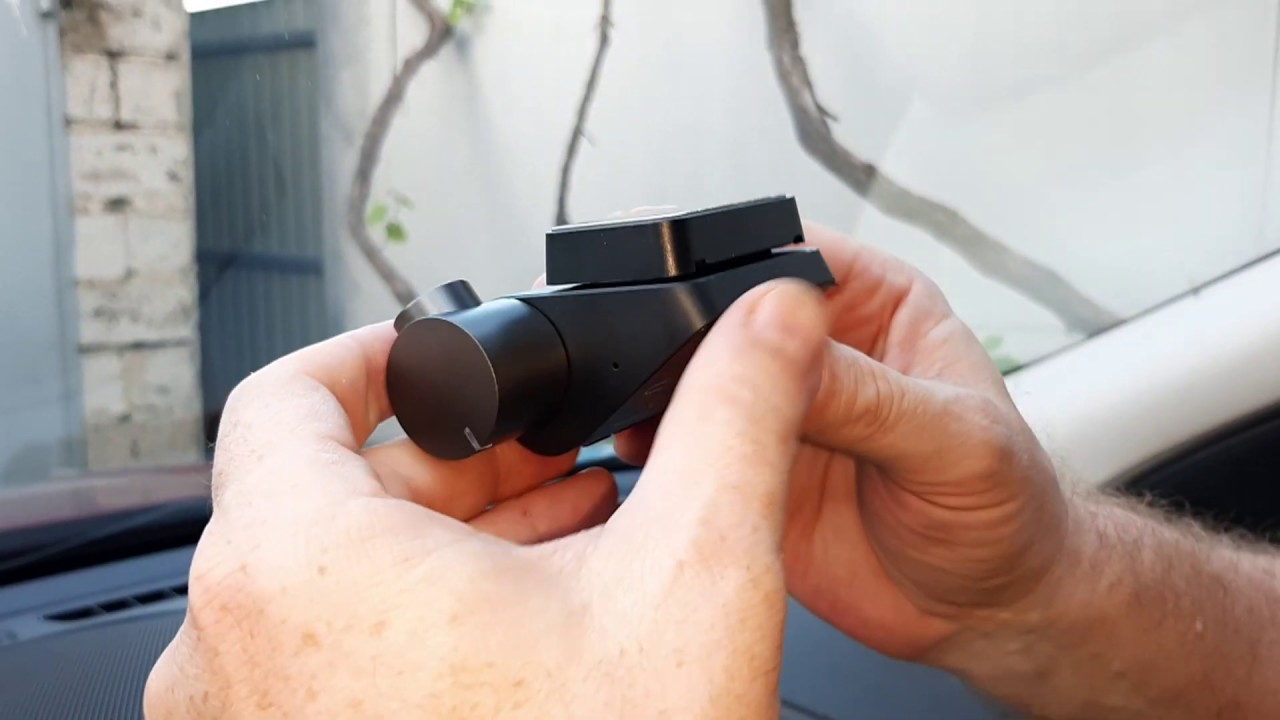 Установка видеорегистратора на Ford Escape, Kuga . Installation of the video recorder Ford Escape.
