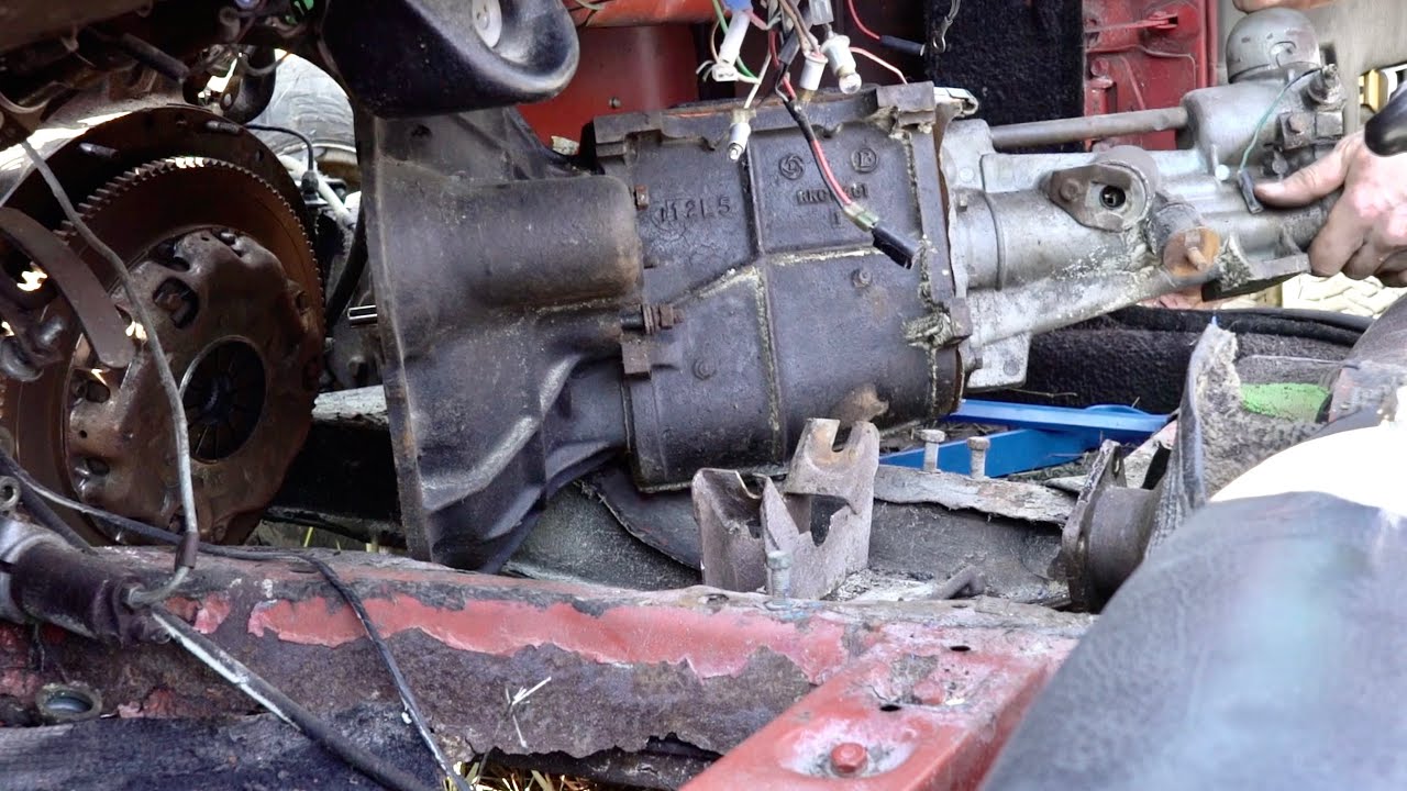 PULLING TRANSMISSION ON 1976 SPITFIRE 1500