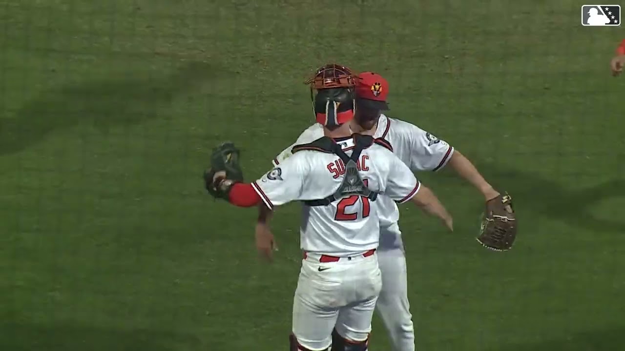 Jake Walkinshaw clinches the Pacific Coast League title