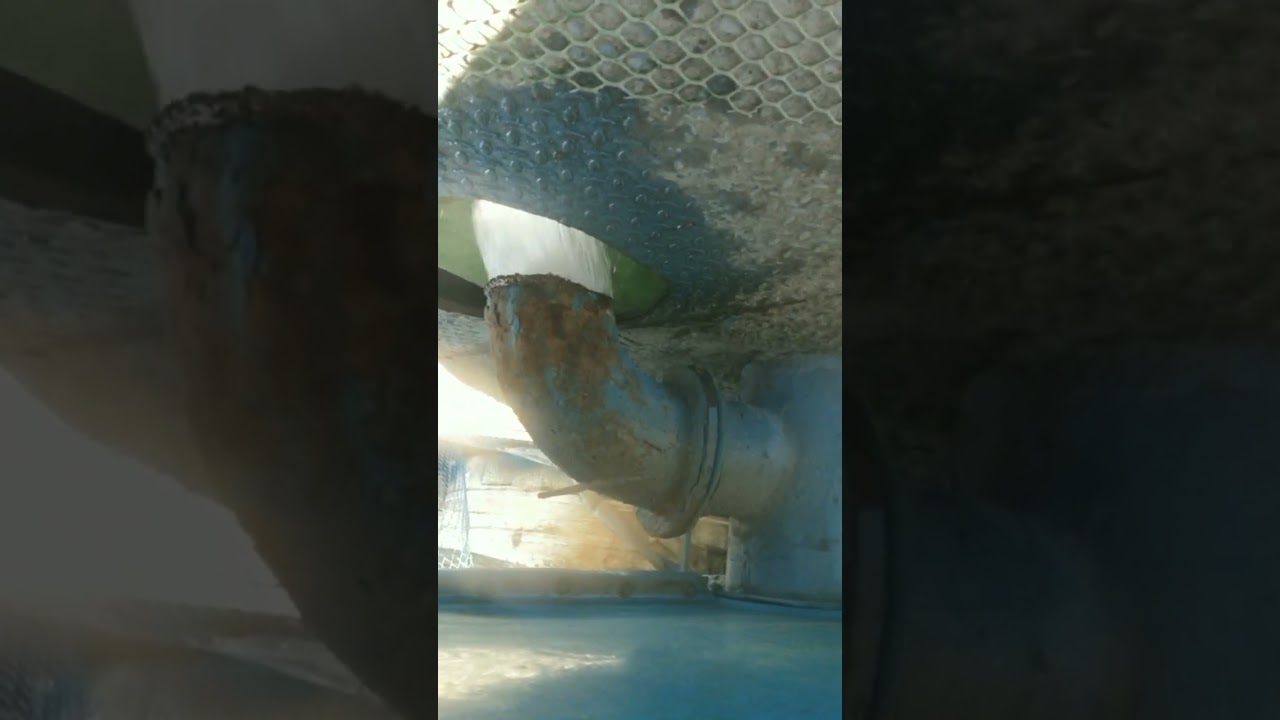Cooling tower branch pipe nozzle fitting