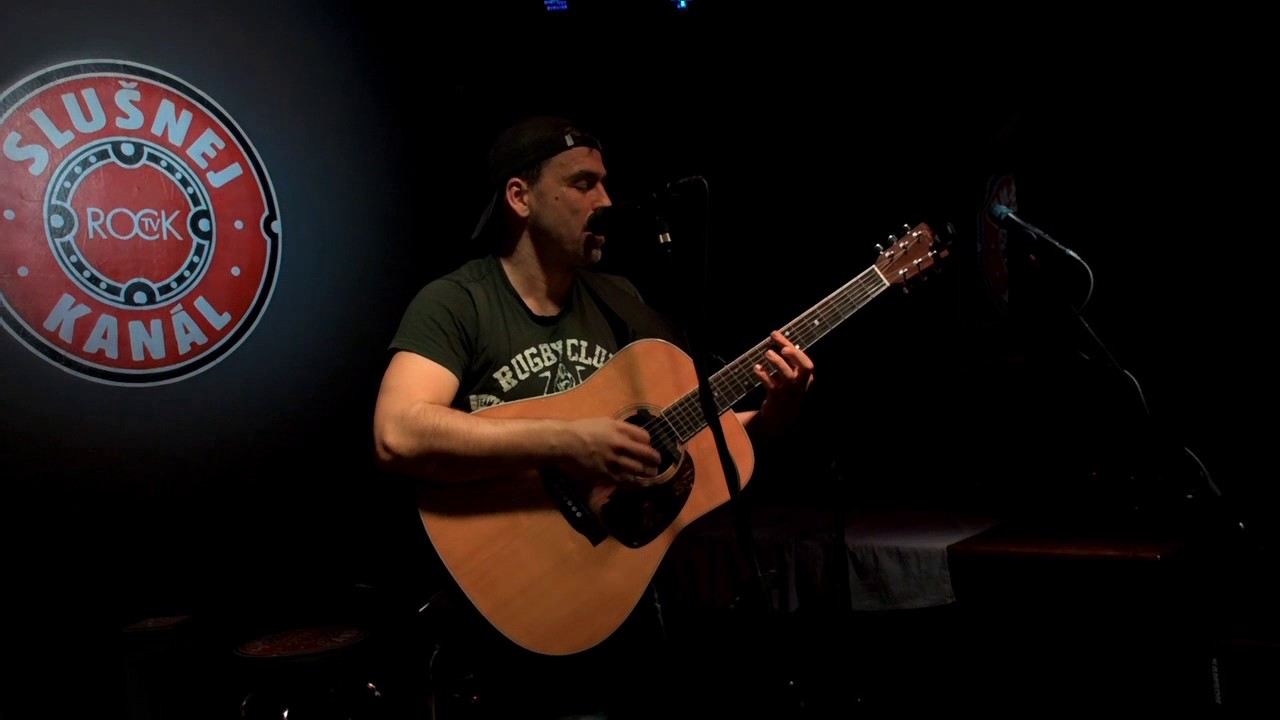 Sv&aacute;ťa &Scaron;v&aacute;b - O kohoutovi na Velvarsk&eacute; br&aacute;ně (unplugged - live)