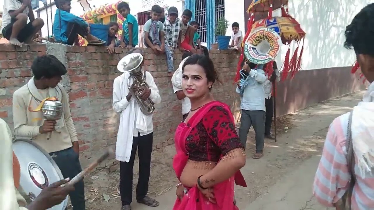 सुपरहिट वीडियोडांस लौंडा डांस चैनल को सब्सक्राइब करें वीडियो को शेयर करें ज्यादा से ज्यादा प्लीज
