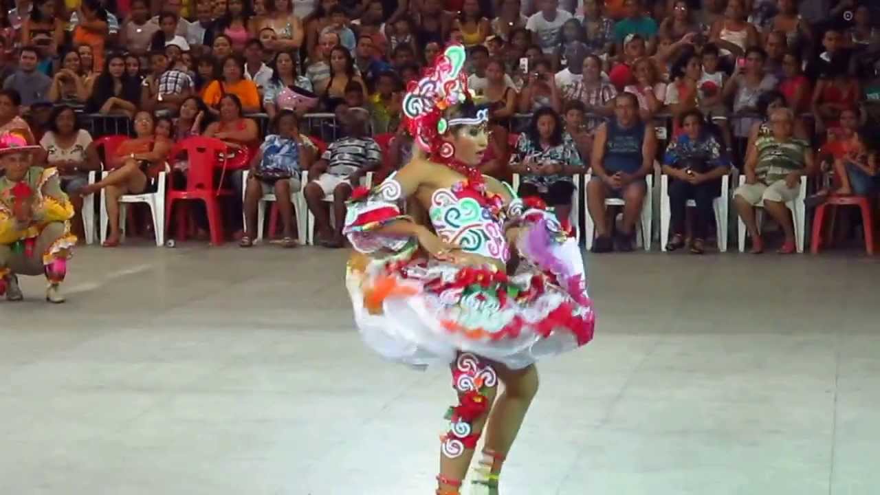 MISS DA QUADRILHA ROSA VERMELHA - PAULA SADRAK