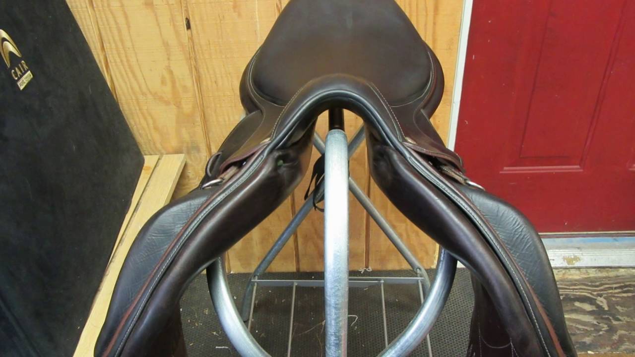 Devoucoux Chiberta Used Close Contact Saddle 18