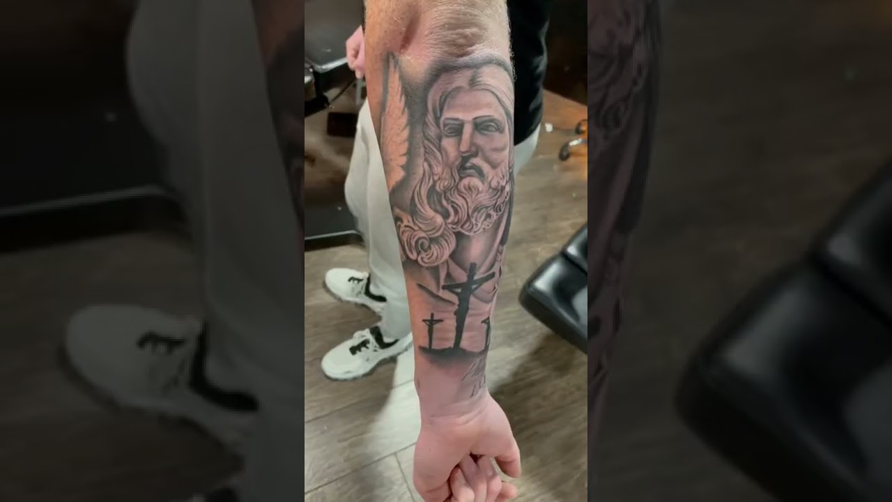 #realistic #shorts #sleevetattoo #tattooartist #realismtattoo #jesustattoo #religioustattoo