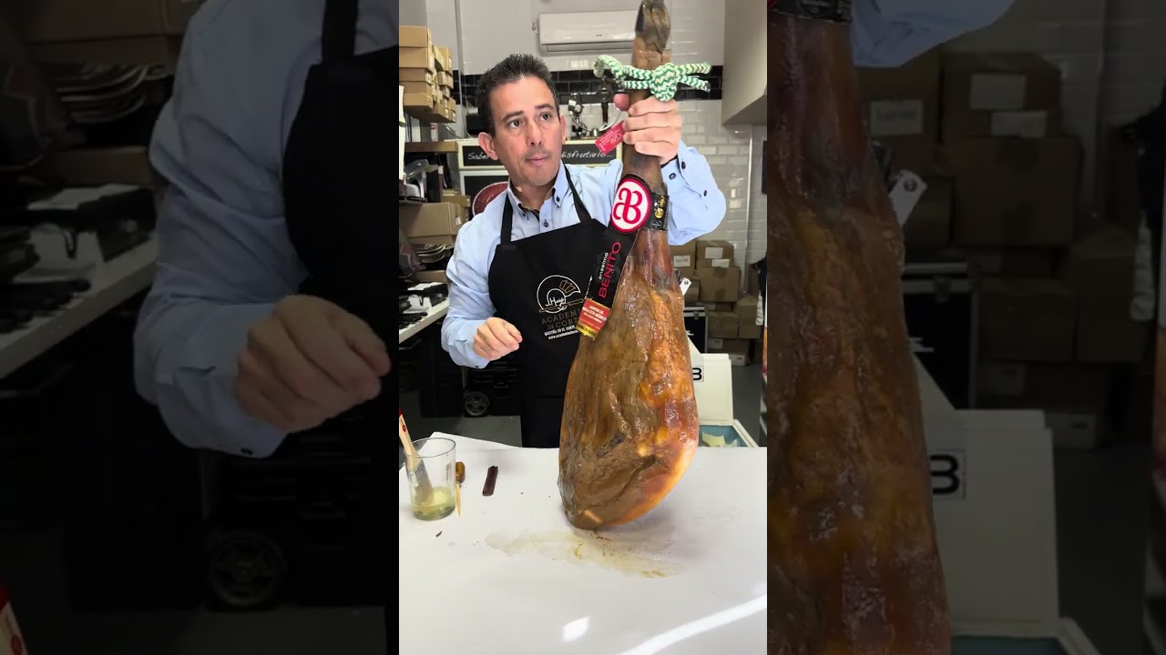 Como preparamos los jamones en nuestra tienda para regalo .