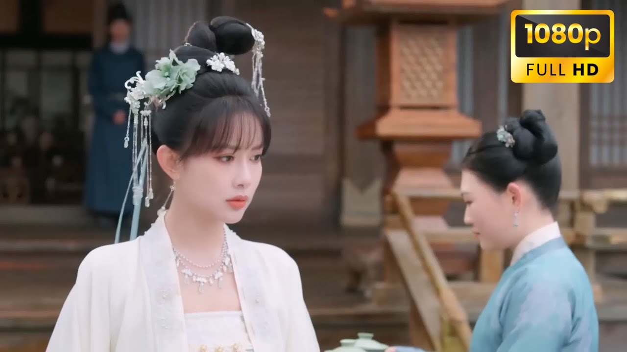 灰姑娘一眼看穿侍女是刺客，暗中出手救下太子，一個舉動成功俘獲了他的心 | 花琉璃轶闻 Royal Rumours#古装#爱情