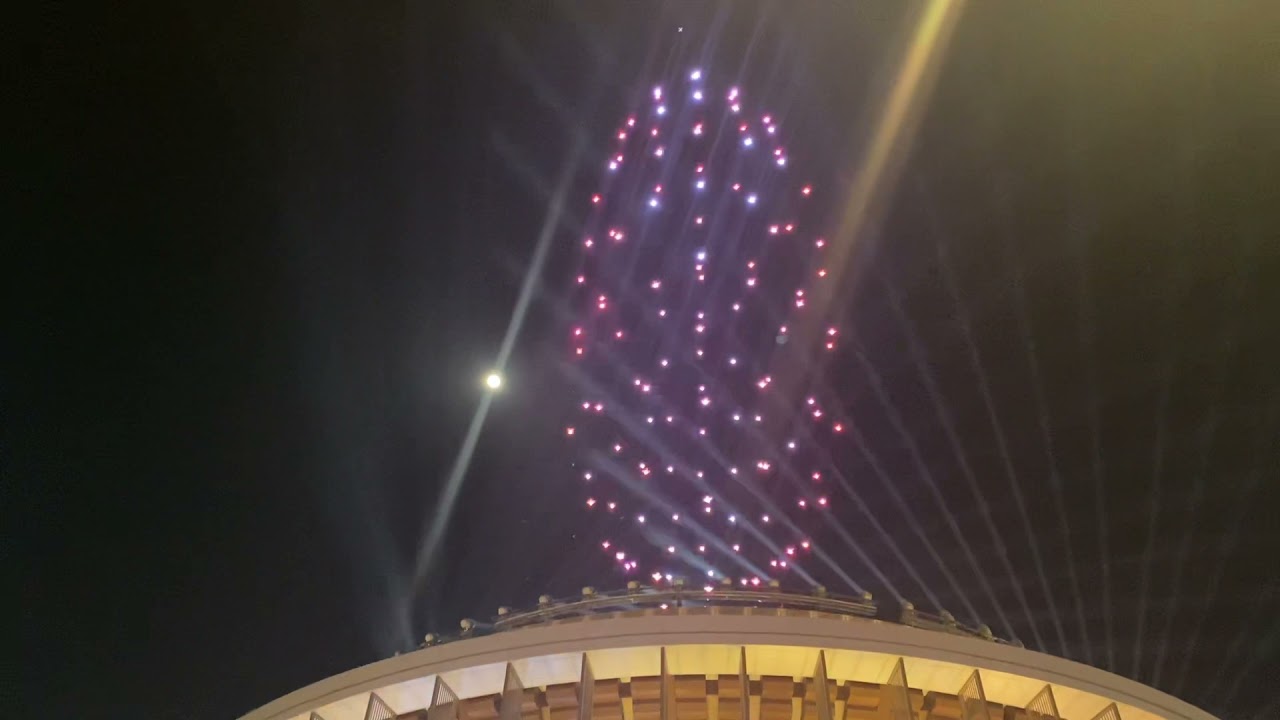 Svetska izlozba EXPO 2020 Dubai, sou lasera i dronova na paviljonu Kina