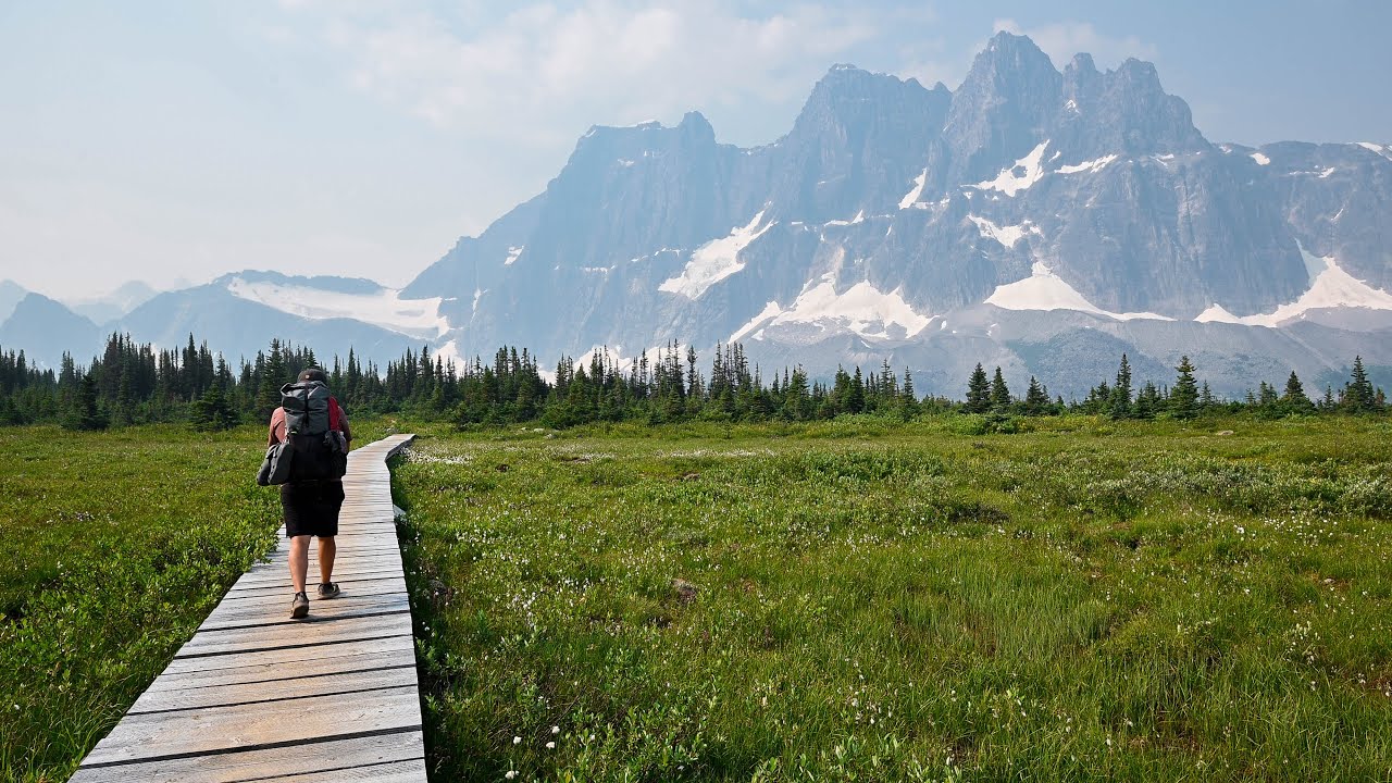 Hiking 75km on the Tonquin Valley Trail in Alberta Canada