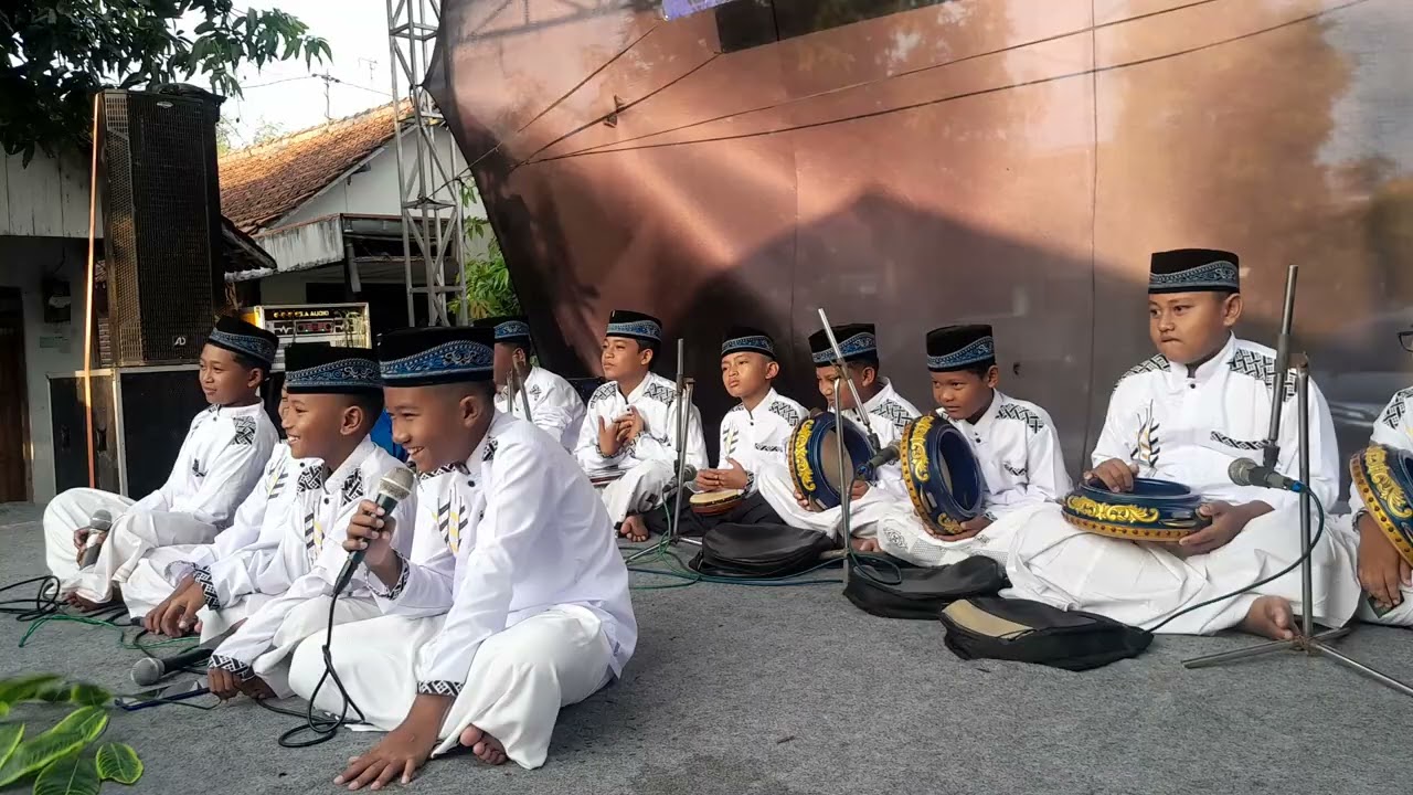 Al Hayu Subhanul Akhyar  di rumah Bp Suwarno