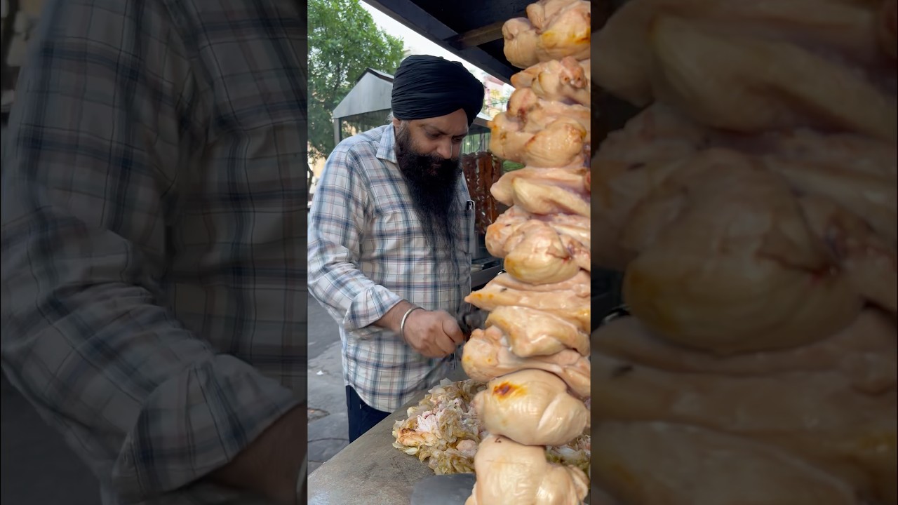 Sardar Ji Shawarma Wale Geeta Colony #streetfood #geetacolony #chickenshawarma #eastdelhifood #food