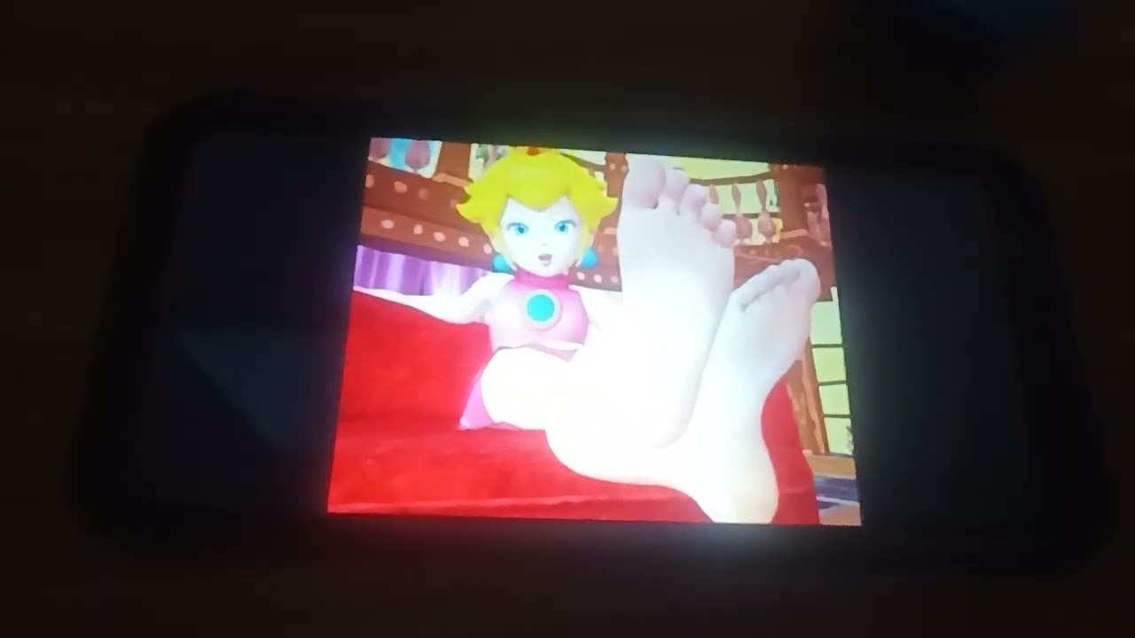 Leo Watches The THX Broadway Logo Featuring Princess Peach