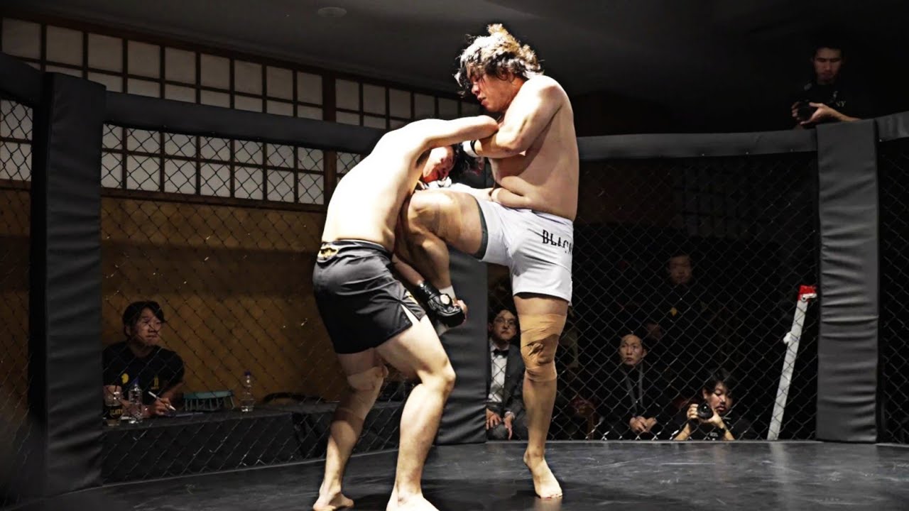 돌주먹 전영준 vs 킹덤준수 김준수 [블랙컴뱃 챔피언스리그]