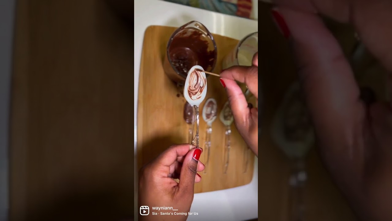 Chocolate Dipped Spoons For Hot Chocolate ☕️🍫