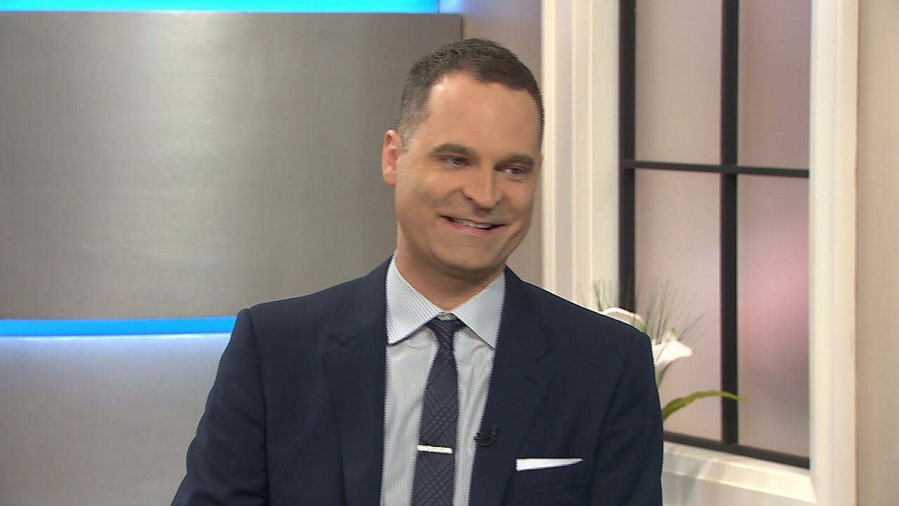 Jay Onrait's 'Number Two': Short stories from a tall man