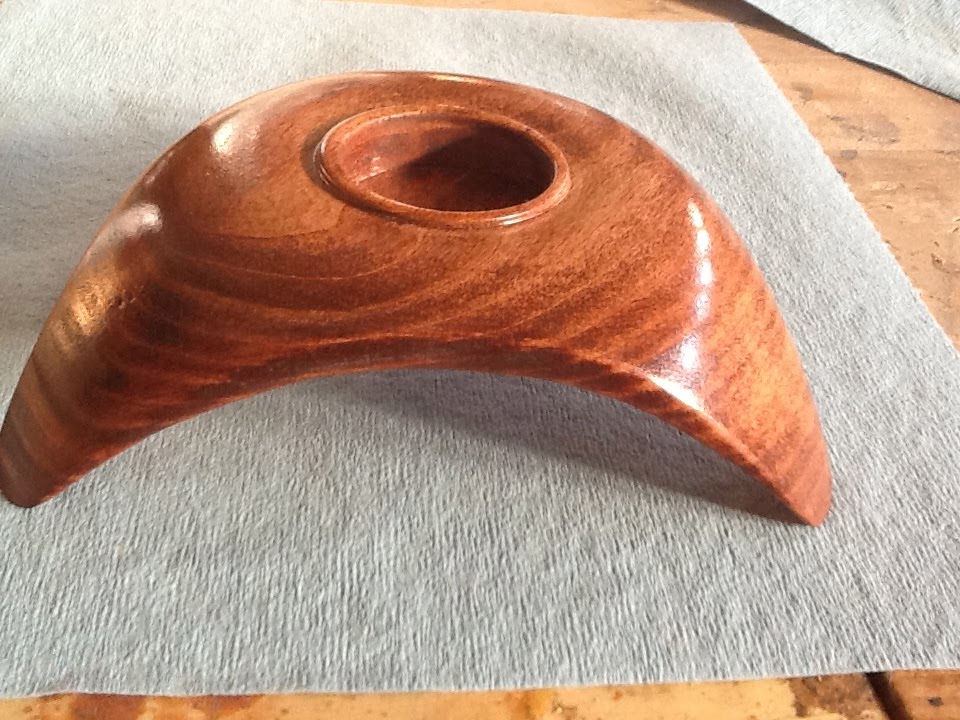 Tea light candle holder
