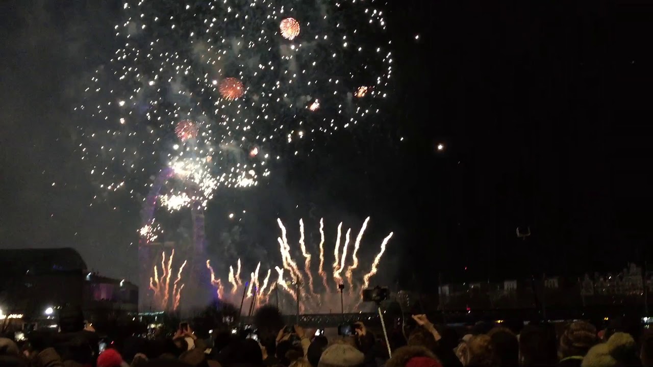 London New Year’s Eve Fireworks Waterloo Bridge Viewing