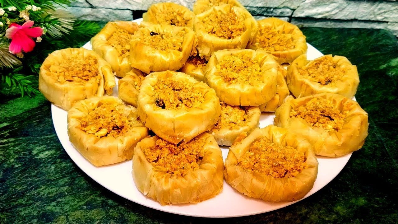 طريقة عمل البقلاوة او جلاش الوردة ( أساور الجلاش)،😋👌 سهلة و غير مكلفة👍