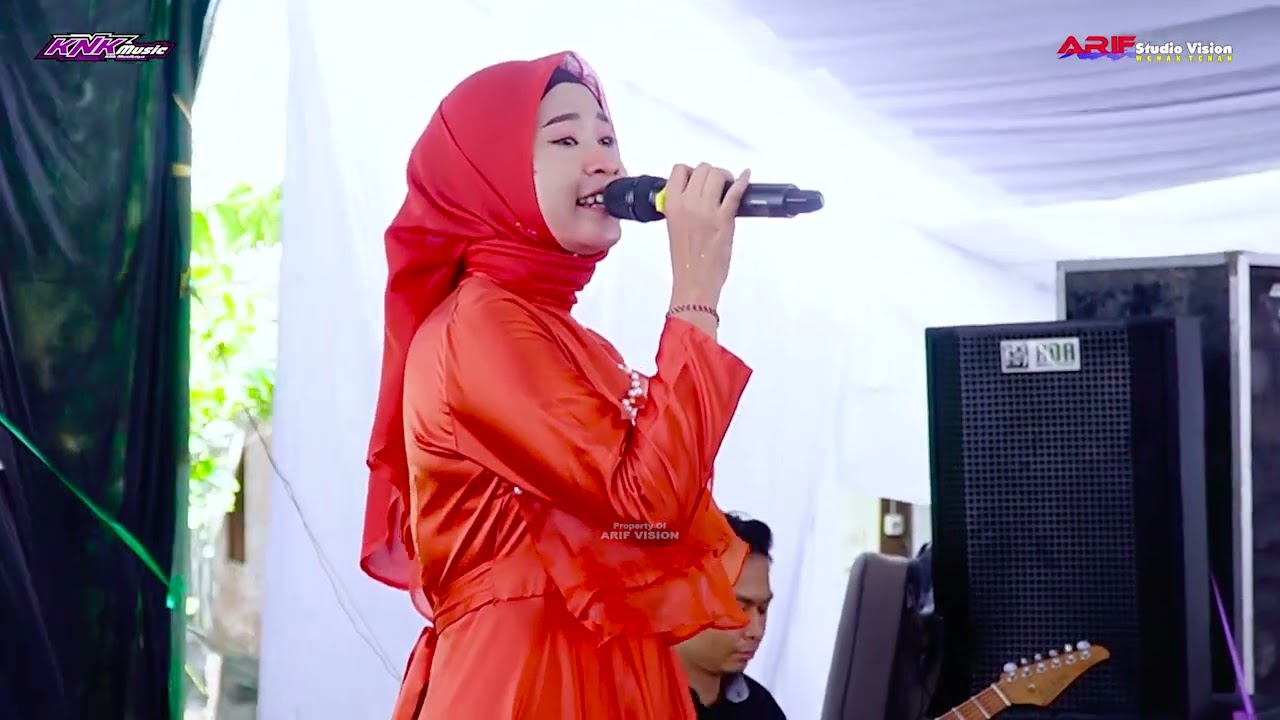 13 ILAT TANPO BALUNG   YUNI TAMARA