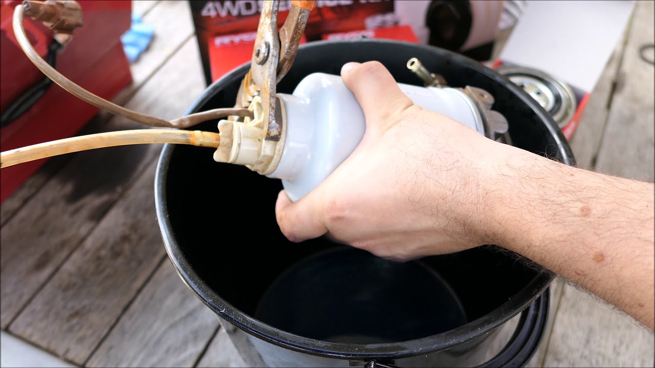 Service your 4WD - Air, Fuel and Oil Filters Nissan Patrol GU Y61