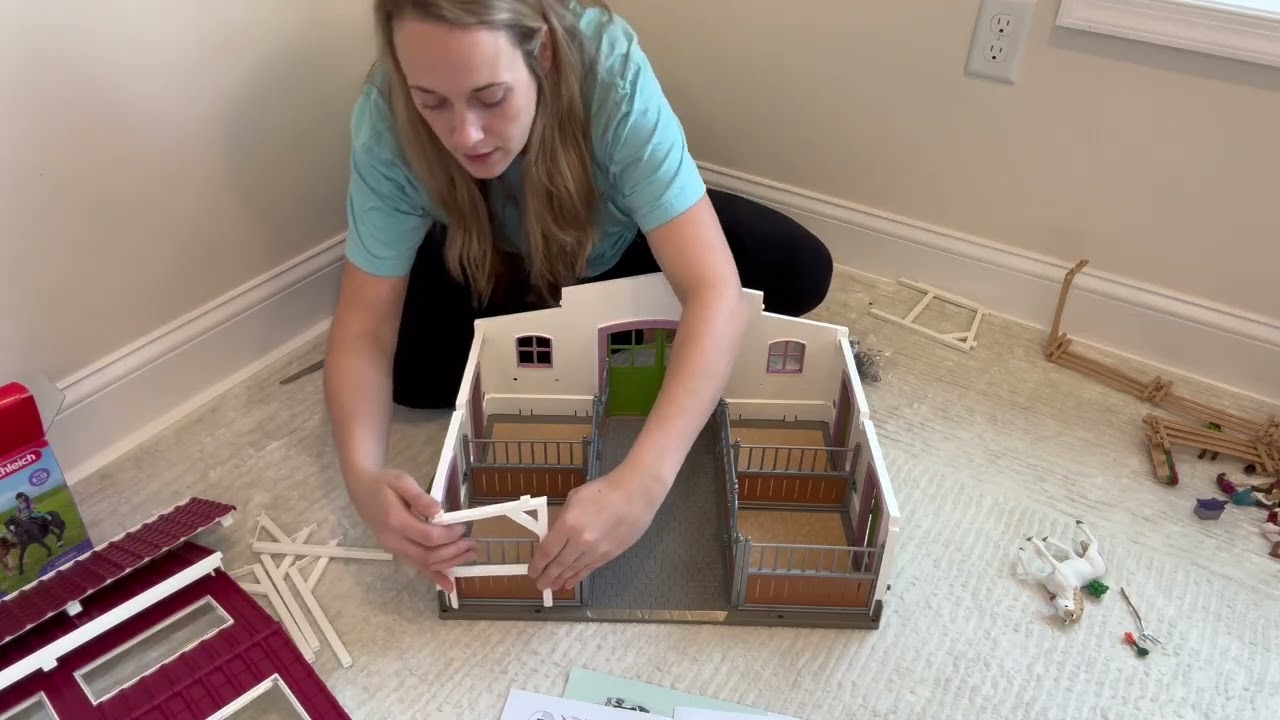 Schleich *Unboxing and Assembly* Horse Club Horse Barn/Farm 