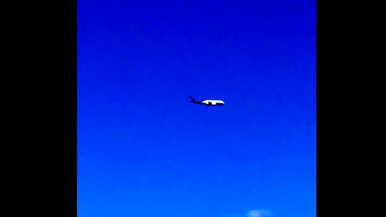 Russian plane MC-21 (testing flight)