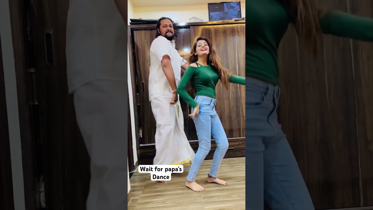 Ek pal ka jeena☺️ Father Saab ka dance move🤭 #bindasskavya #dance #shorts