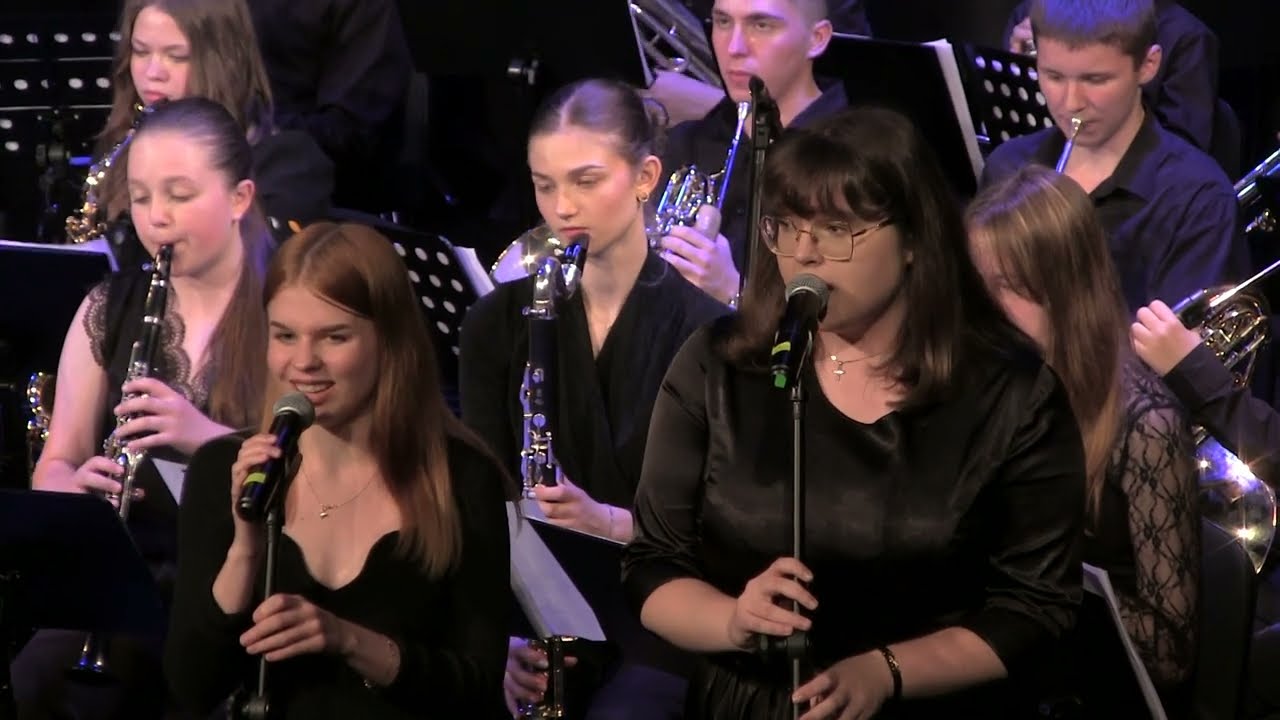 BAD GUY Billie Elish arr. Wojtek Chałupka feat. voc. Nikola Tetke & Amelia Sobala Sax Leon Zieja