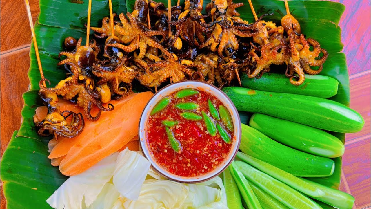 រូបមន្តពិសេសធ្វើមឹកអាំង អោយឆ្ងាញ់ដូចគេធ្វើលក់