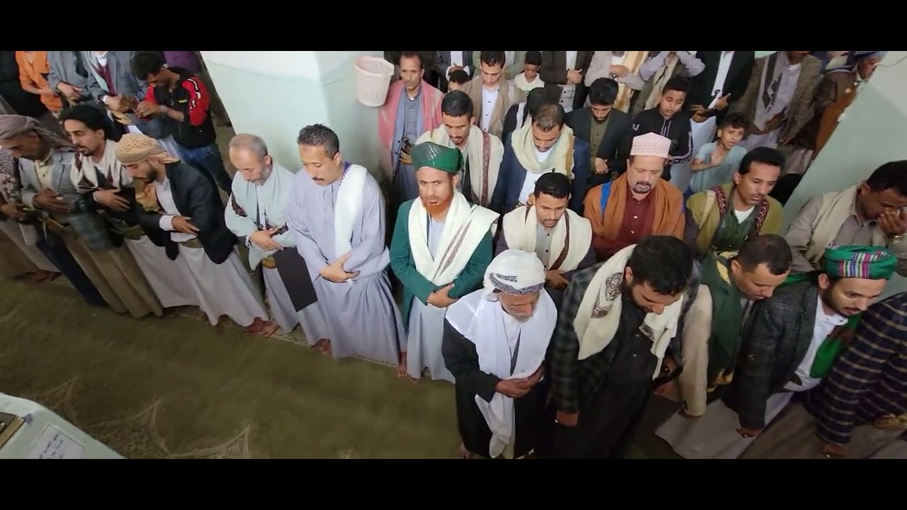 أكبر صلاة جنازة في الجامع الكبير محافظة إب للمرحوم السيد عبدالكريم محمد الغرباني إمام الجامع الكبير