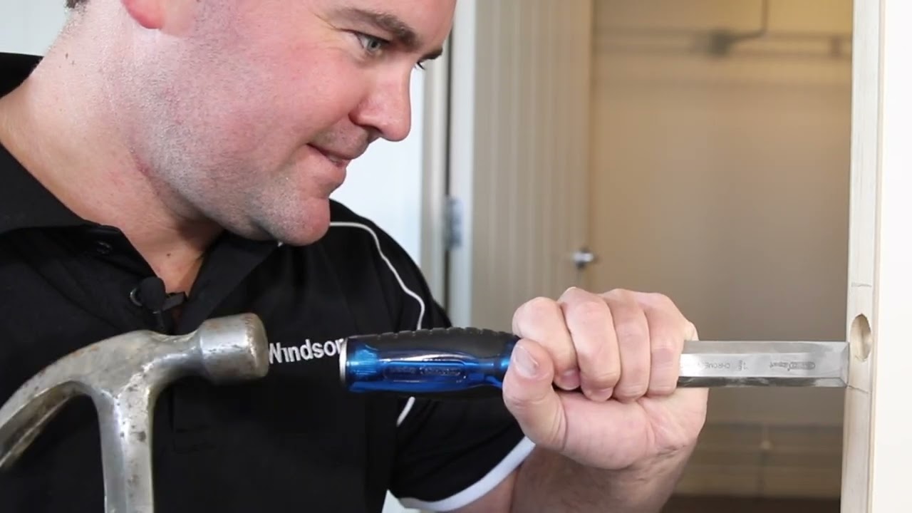 How to install a Windsor Halo Passage Set